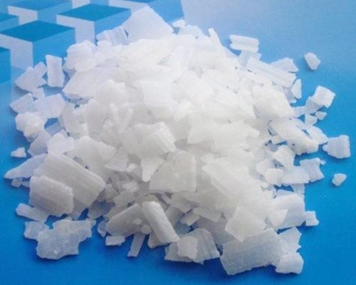 鑫順源公司分析32%液堿濃度和比重的關系是什么？